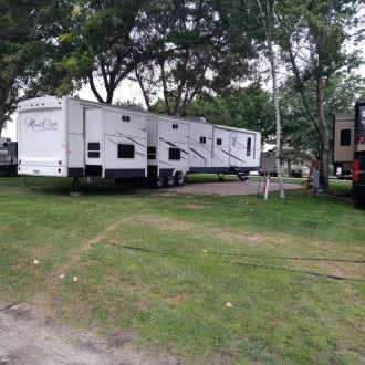 Extra Large Pull-Through RV Sites